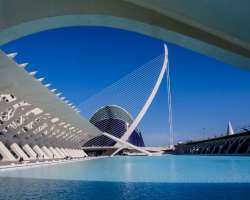 The complex is also home to the biggest aquarium throughout Europe named Oceanografic. It has 500 species of marines including sea lions, penguins, an